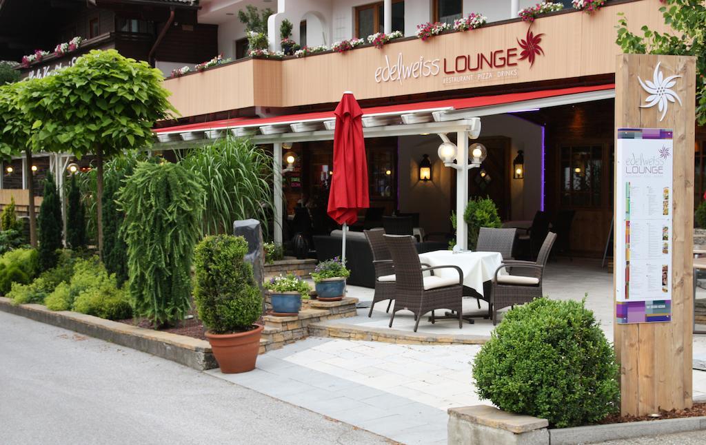 Edelweiss Lounge Restaurant Hotel Pizza Cafe Billard Gasthof Mayrhofen Exterior photo